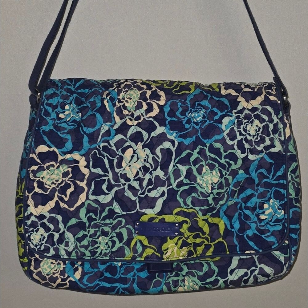 Vera Bradley Katalina Blues Floral Messenger Bag